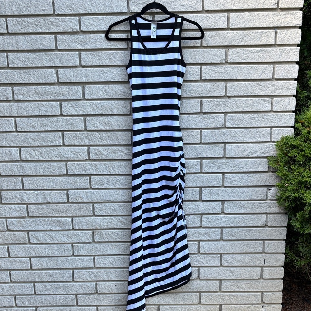Go Couture Black and White Striped Diagonal Hem Racerback Dress Sz M